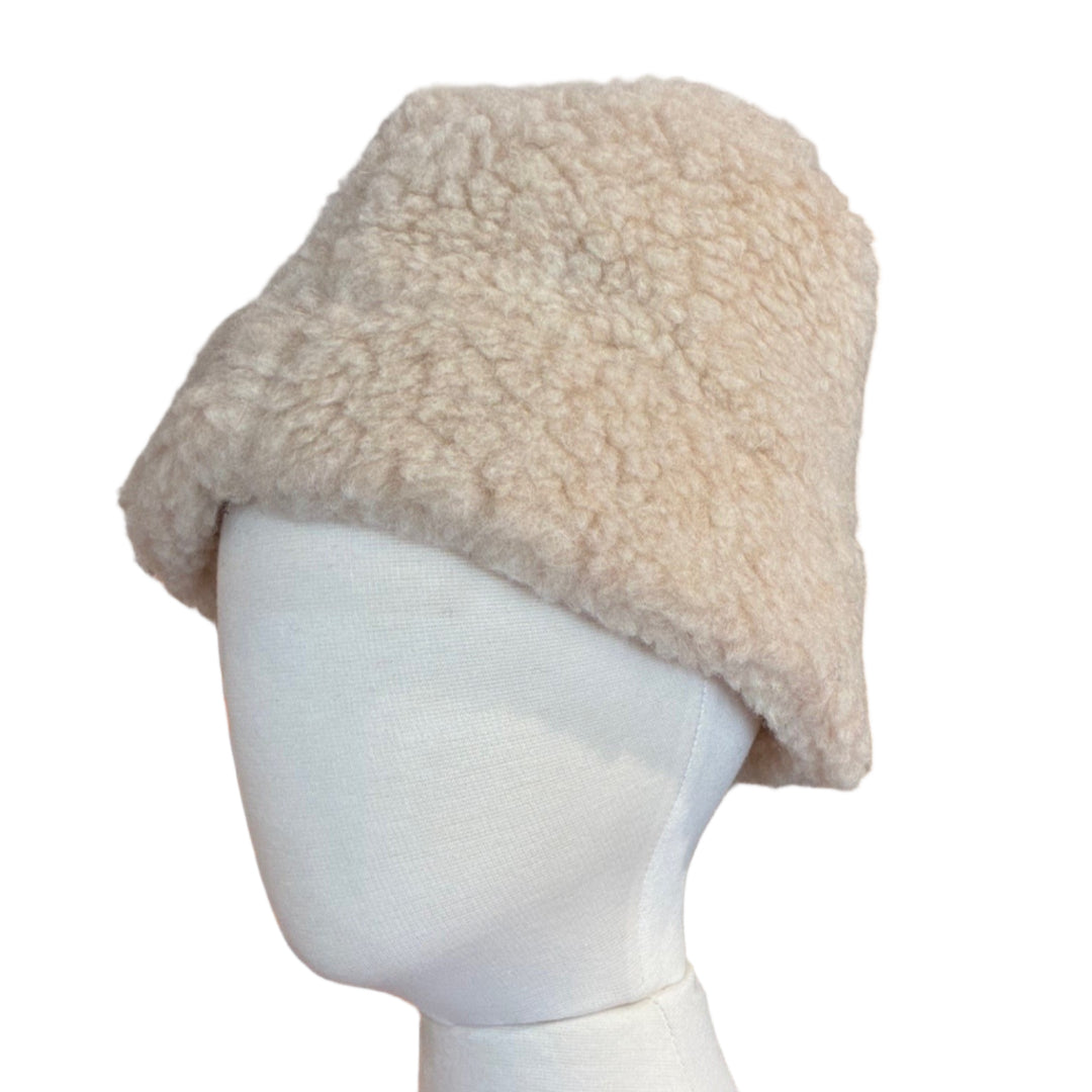 Yoko | Fluffy Bucket Hat | Beige