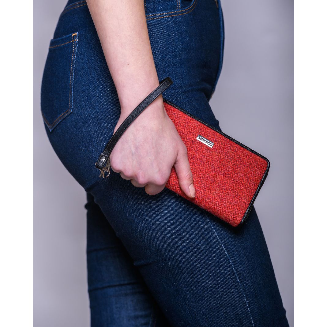 Mucros Weavers | Tweed Wallet Red