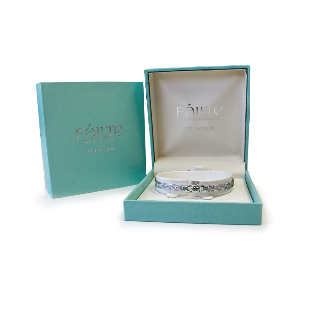 Solvar | Sterling Silver Baby Claddagh Bangle